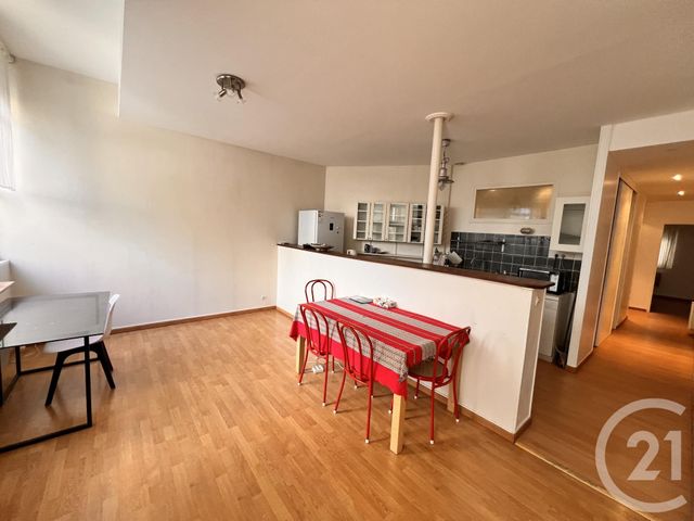 Appartement F3 à vendre - 3 pièces - 75.25 m2 - VOIRON - 38 - RHONE-ALPES - Century 21 Immobilier Voiron